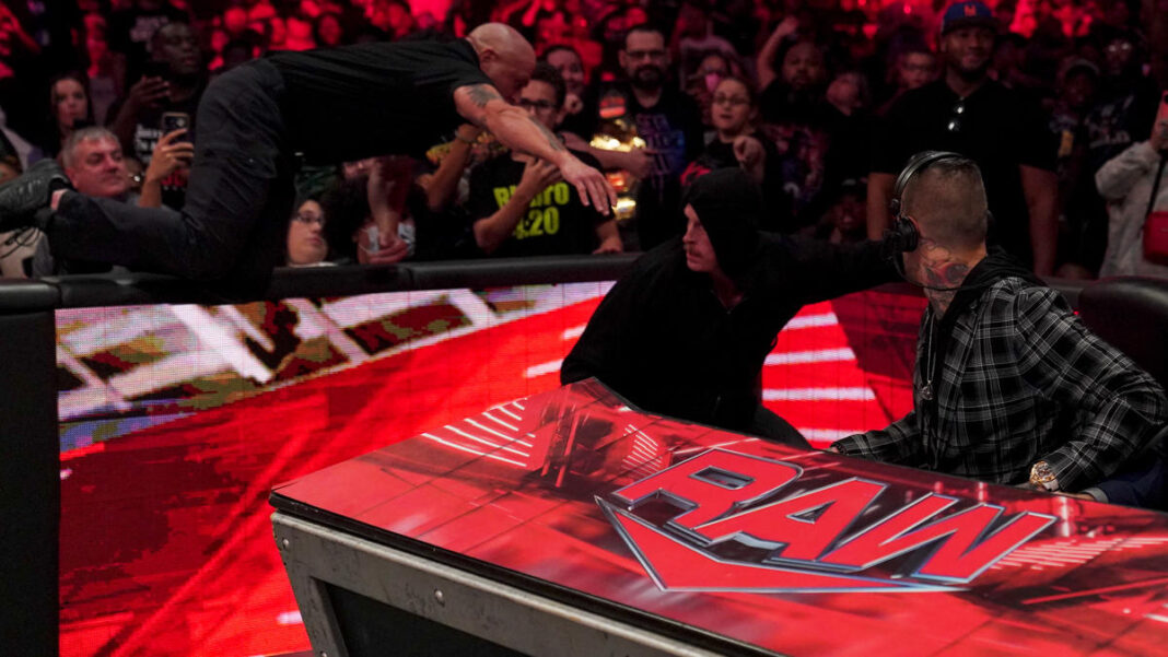 Dexter Lumis on Raw